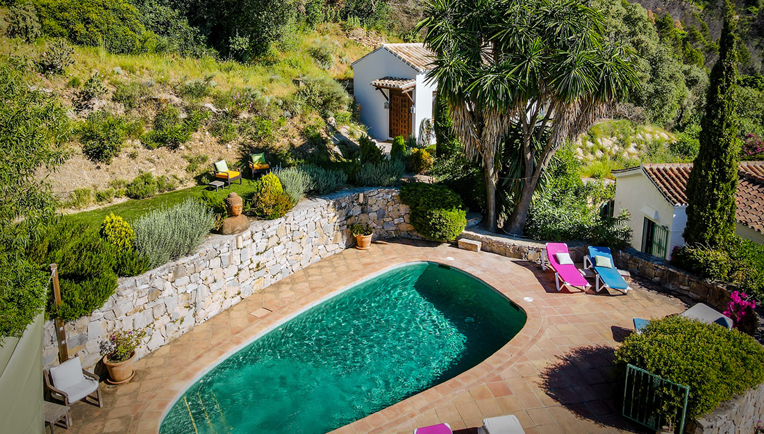 Ambalama - Pool Terrace