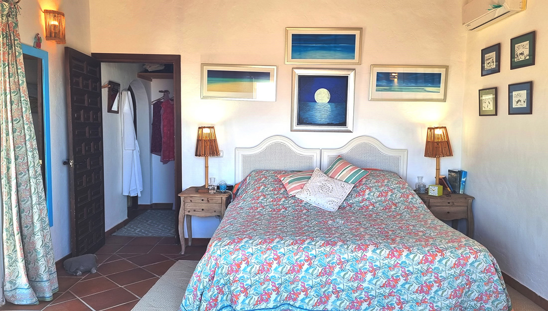Ambalama - Bedroom