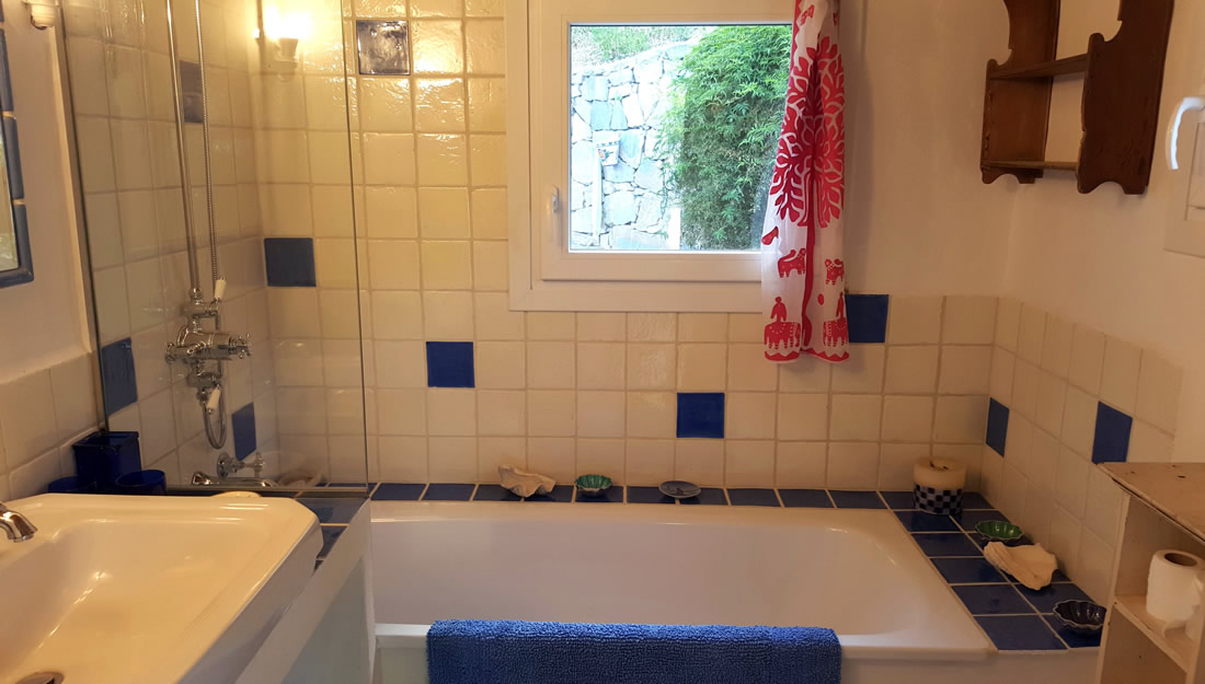 Ambalama - Bathroom